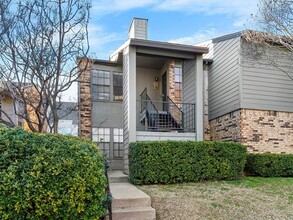 5335 Bent Tree Forest Dr in Dallas, TX - Building Photo - Building Photo