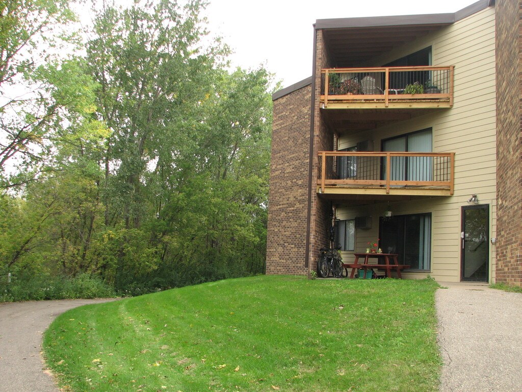 Dahcotah View Apartments Burnsville, MN Apartments For Rent