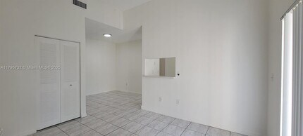 2121 NW 96th Ter in Pembroke Pines, FL - Building Photo - Building Photo