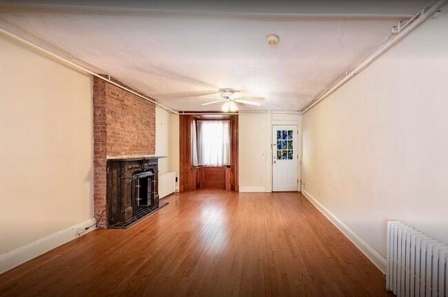 343 1/2 8th St in Jersey City, NJ - Building Photo - Building Photo