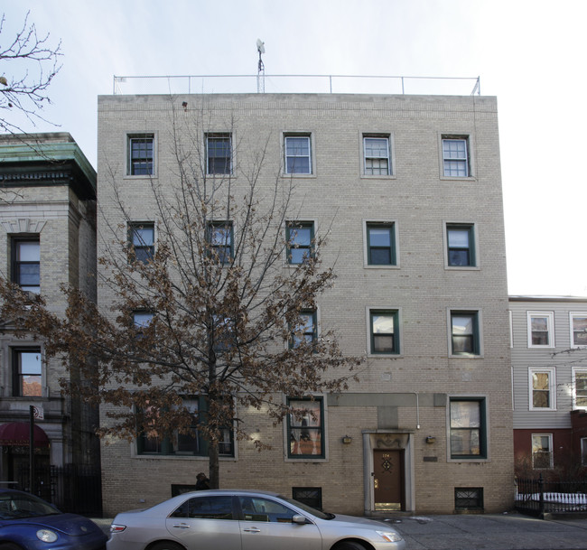 174 Java St in Brooklyn, NY - Building Photo - Building Photo