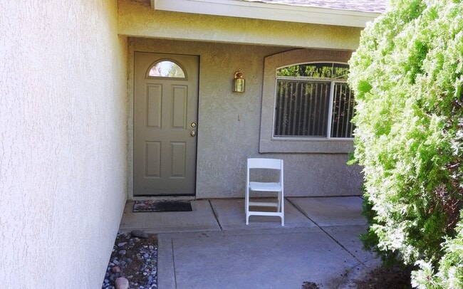 2470 Armour Ave in Kingman, AZ - Building Photo - Building Photo