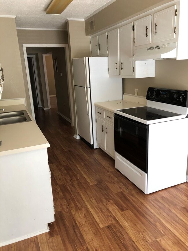 property at 3501 Loop Rd