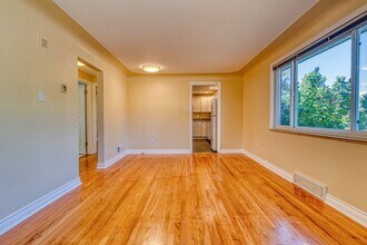 8880 W 32nd Ave in Wheat Ridge, CO - Building Photo - Building Photo