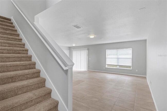 2040 Portcastle Cir in Winter Garden, FL - Building Photo - Building Photo