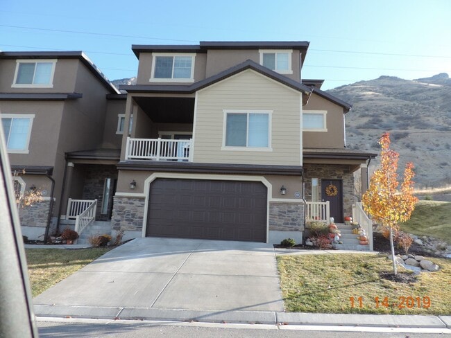 property at 919 Aspen Summit Dr
