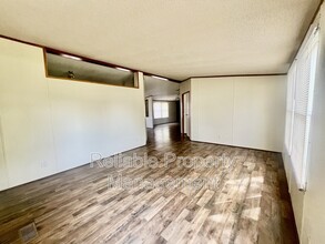 9004 Dorchester Ln in Willow Spring, NC - Building Photo - Building Photo