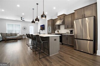 2443 Sycamore Rd NW in Atlanta, GA - Building Photo - Building Photo