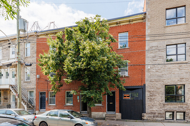 294 Bourget Rue in Montréal, QC - Building Photo - Building Photo