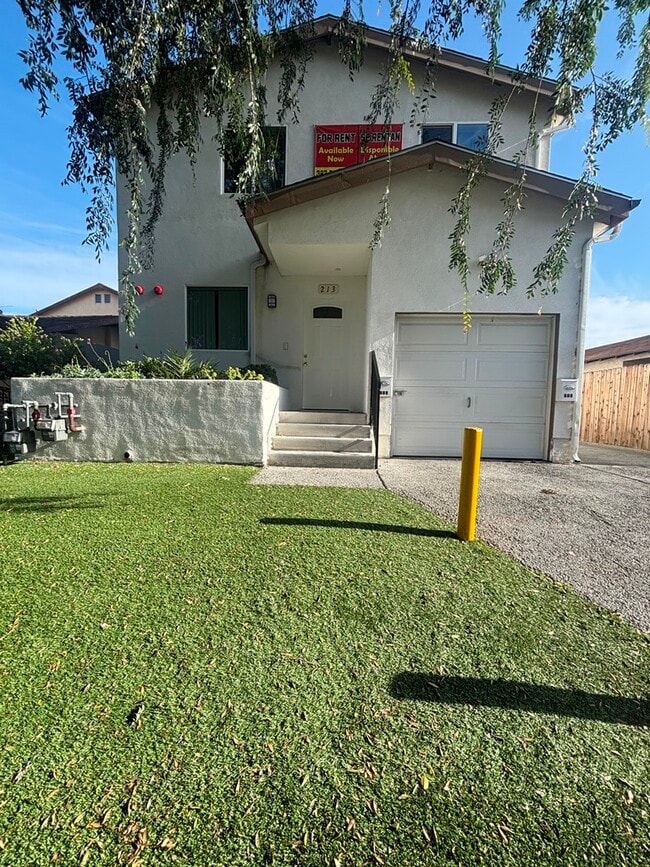 property at 213 W 82nd St