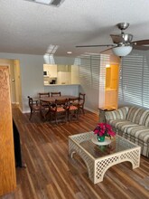 1231 Ladys Island Dr in Port Royal, SC - Building Photo - Building Photo