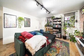 275 7th St in Jersey City, NJ - Building Photo - Building Photo