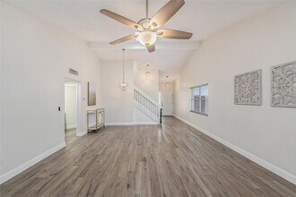 11642 Hidden Hollow Cir in Tampa, FL - Building Photo - Building Photo
