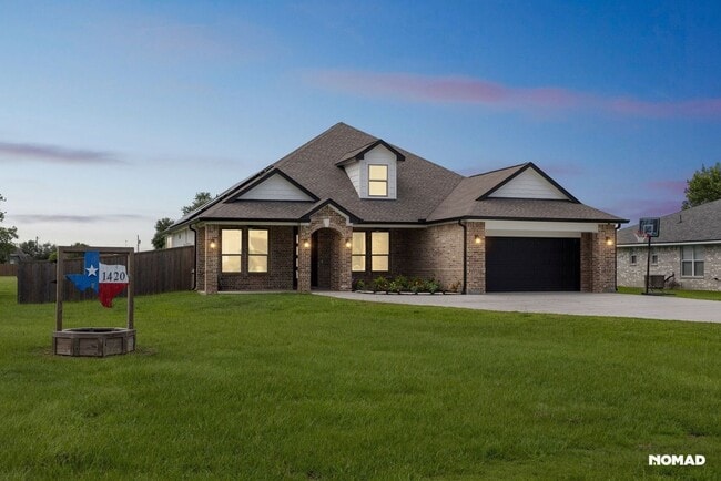 property at 1420 Palomino Trail