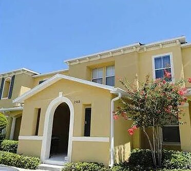 2568 Hidden Cove Ln in Clearwater, FL - Foto de edificio