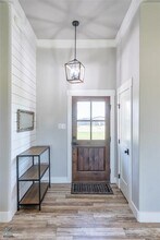 115 Blazing Wind Trl in Ovalo, TX - Foto de edificio - Building Photo