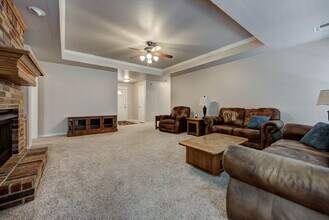4716 Stag Horn Dr in Yukon, OK - Building Photo - Building Photo