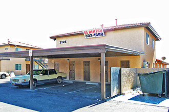 3125 N Walnut Rd in Las Vegas, NV - Building Photo - Building Photo