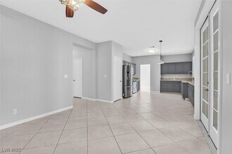 2344 Huntsville Dr in Las Vegas, NV - Building Photo - Building Photo