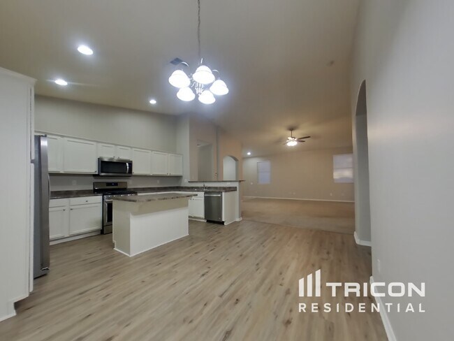 16641 N 169th Ave in Surprise, AZ - Building Photo - Building Photo