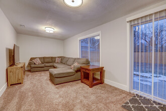 1060 Worchester St, Unit 775 Room in Aurora, CO - Foto de edificio - Building Photo