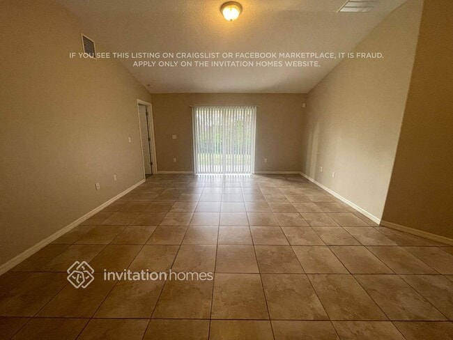 4751 Hickory Stream Ln in Mulberry, FL - Building Photo - Building Photo