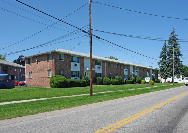 Parkridge Manor Apartments in Rochester, NY - Building Photo - Building Photo