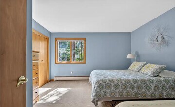 89 Pierpont Rd in Lake Luzerne, NY - Building Photo - Building Photo