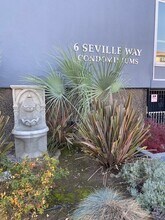 6 Seville Way, Unit 201 in San Mateo, CA - Foto de edificio - Building Photo
