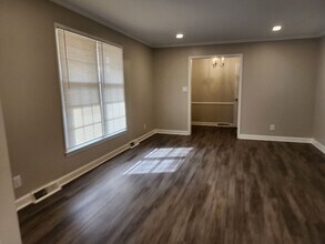 3107 Valhalla Dr in Greensboro, NC - Building Photo - Building Photo