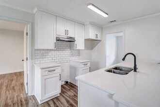 29 Beaver Run Dr in Savannah, GA - Building Photo - Building Photo