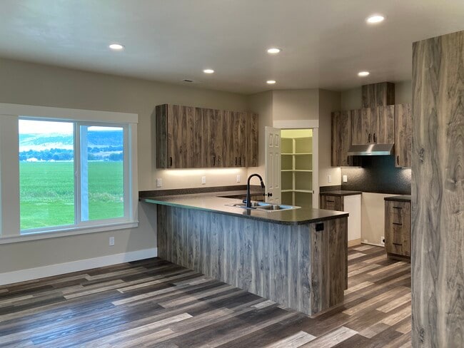 property at 1219 N 1150 E