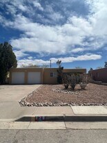 628 San Pablo St NE in Albuquerque, NM - Building Photo