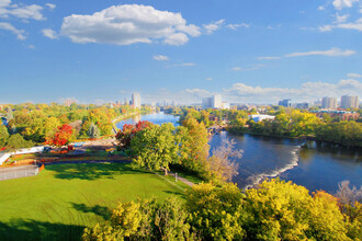 Sandringham in Ottawa, ON - Building Photo - Building Photo