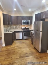 2975 Washington St in Boston, MA - Foto de edificio - Building Photo