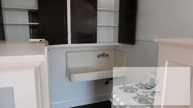 4588 N Elston Ave in Chicago, IL - Building Photo - Building Photo