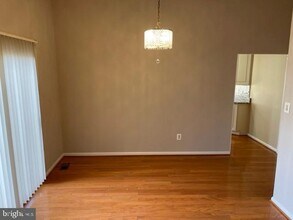 234 E Juniper Ave in Sterling, VA - Building Photo - Building Photo