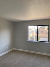2712 Markham Ct in Hayward, CA - Building Photo - Building Photo