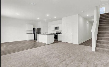 111 Forbes Rd in Summerville, SC - Foto de edificio - Building Photo