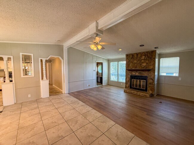 8587 Alvarado Calzada in Pensacola, FL - Building Photo - Building Photo