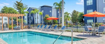 Citrus Run in Tampa, FL - Building Photo