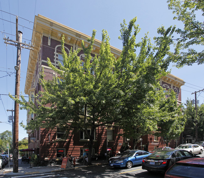 Campbell Court Apartments in Portland, OR - Building Photo - Building Photo