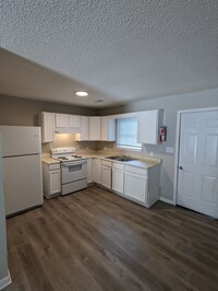 5115 /5117 Avery St SW, Unit 5115 photo'