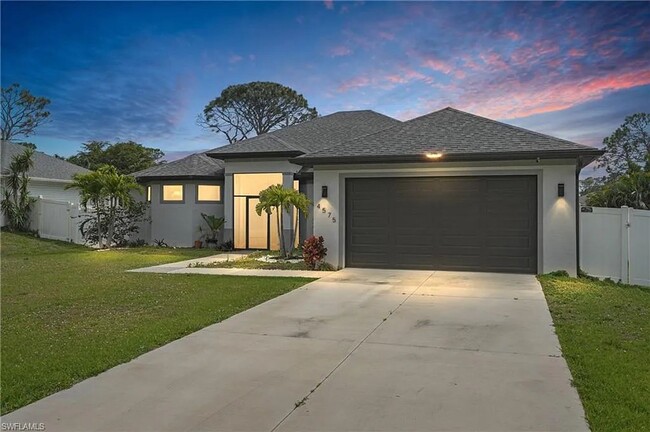 property at 4575 Catalina Ln
