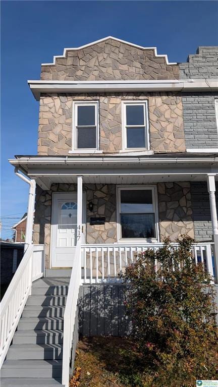 property at 417 E Frankford St