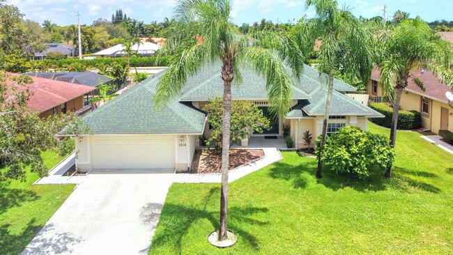 1814 Wisteria St in Wellington, FL - Foto de edificio - Building Photo