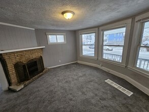 10602 Earle Ave in Cleveland, OH - Building Photo - Building Photo