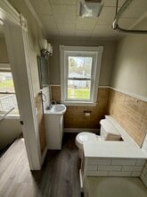 142 Beckley St in Wernersville, PA - Foto de edificio - Building Photo