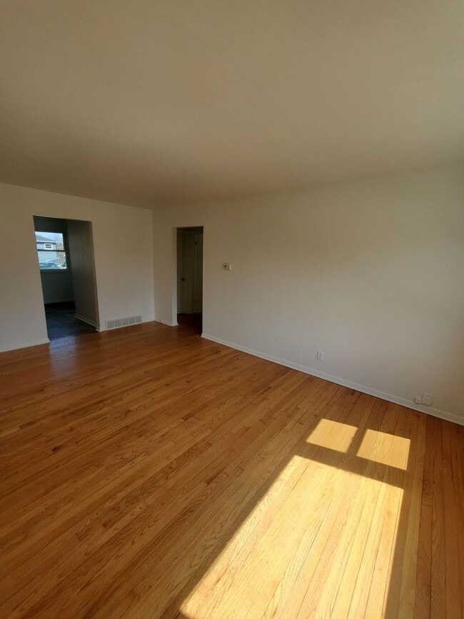 520 Lakeview Ave in South Milwaukee, WI - Building Photo - Building Photo
