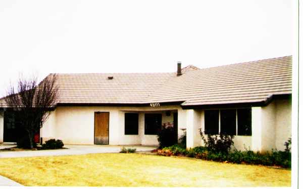 Desert Sands Mobile Homes in Lancaster, CA - Building Photo